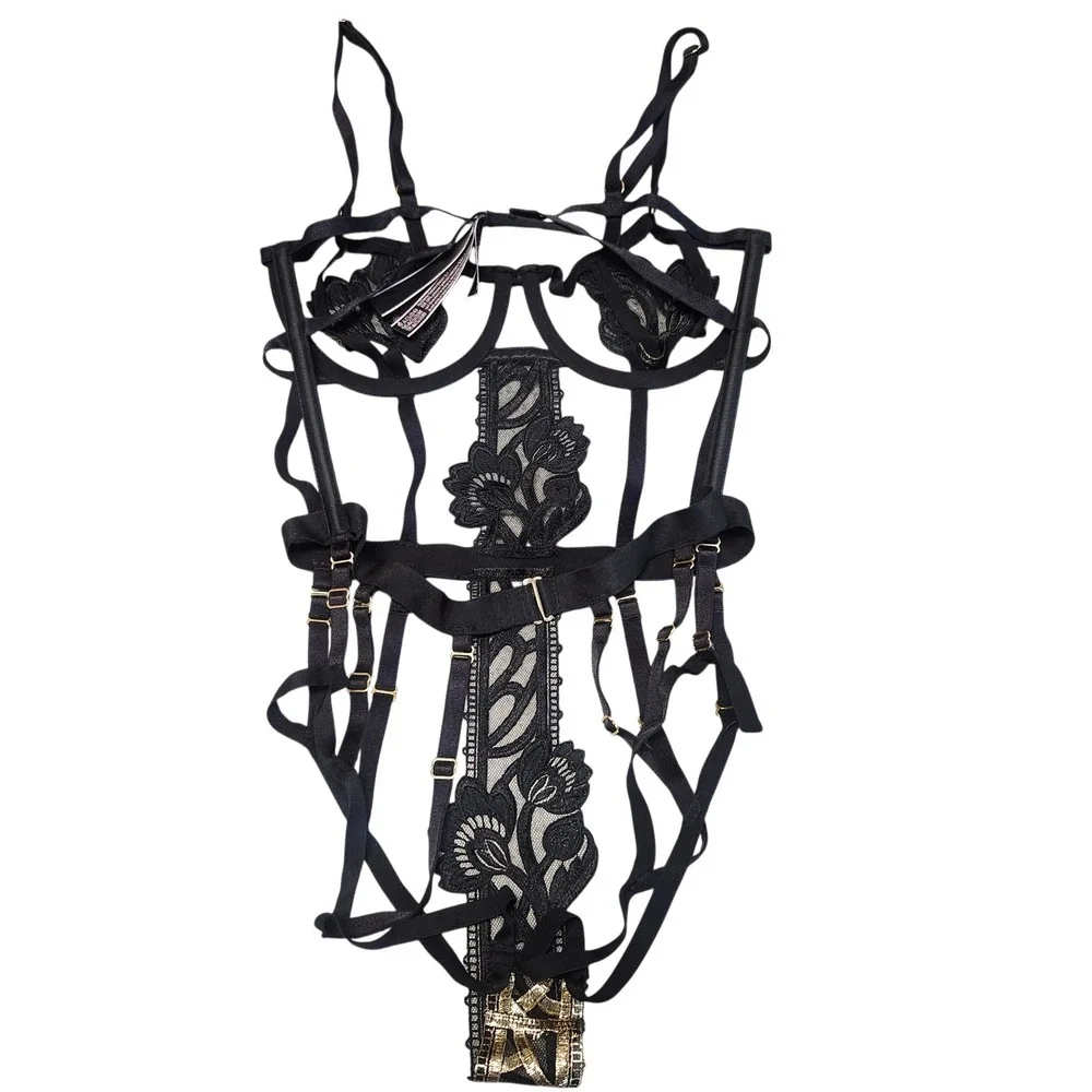Victoria's Secret Size M Very Sexy Baroque Embroidered Strappy Cutout Teddy
